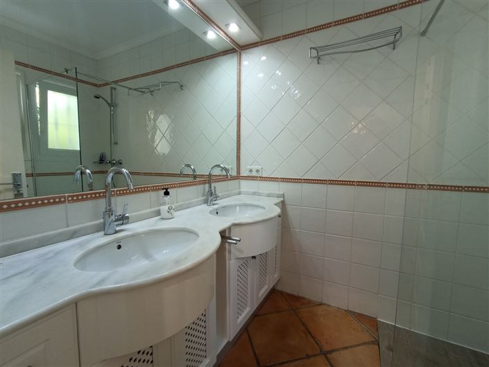 Image No.36-4 Bed Villa for sale