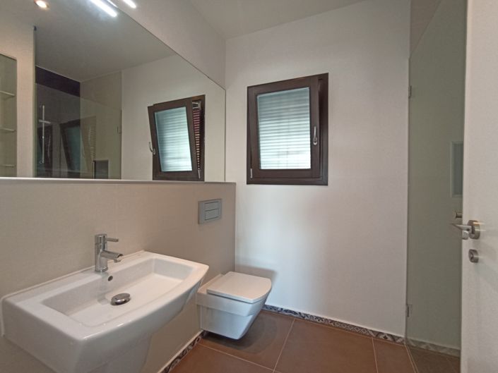 Image No.8-3 Bed Villa for sale