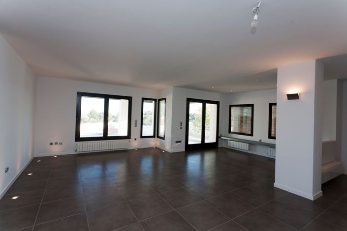 Image No.37-3 Bed Villa for sale