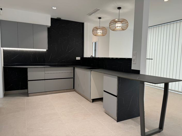 Image No.6-4 Bed Villa for sale