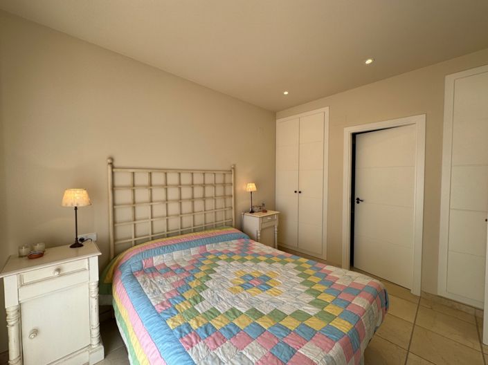 Image No.19-3 Bed Apartment for sale