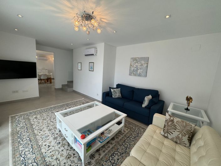 Image No.29-3 Bed Villa for sale