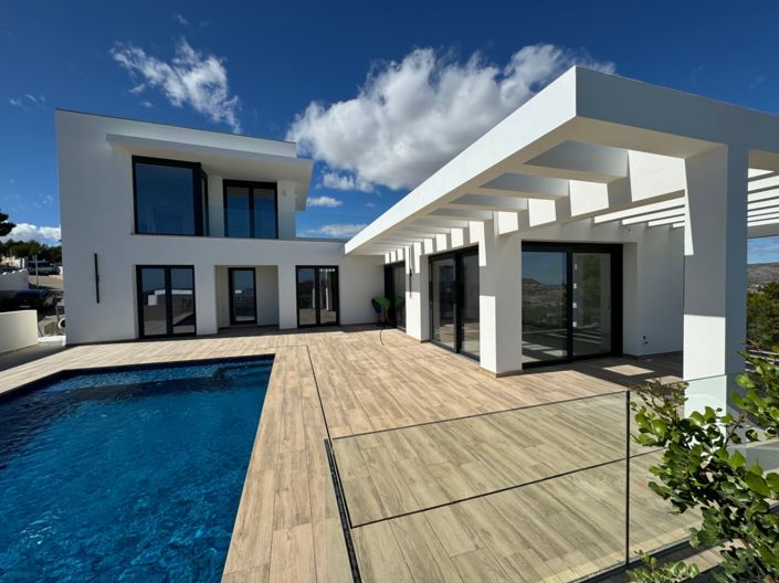 Image No.12-3 Bed Villa for sale