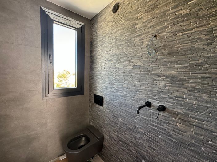 Image No.17-3 Bed Villa for sale