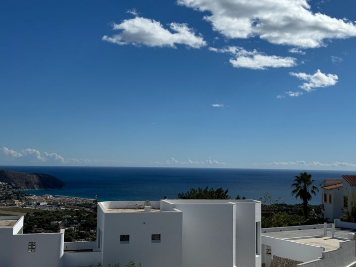 Image No.28-3 Bed Villa for sale