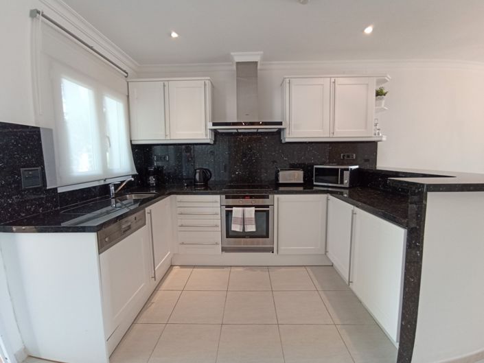 Image No.5-2 Bed Apartment for sale