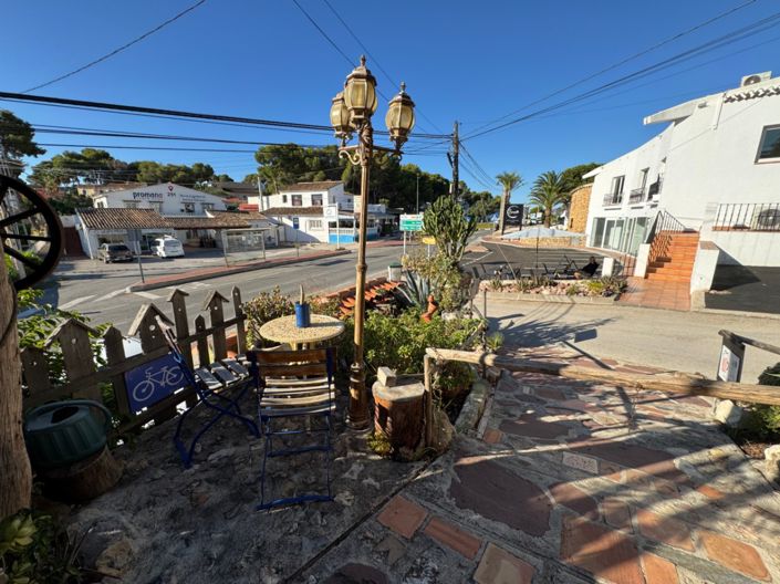 Image No.11-1 Bed Villa for sale