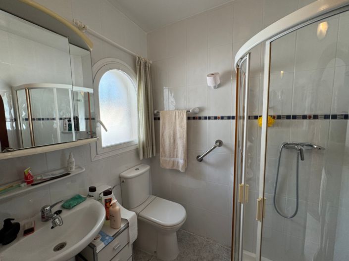 Image No.12-5 Bed Villa for sale