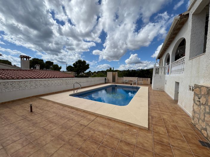 Image No.3-5 Bed Villa for sale