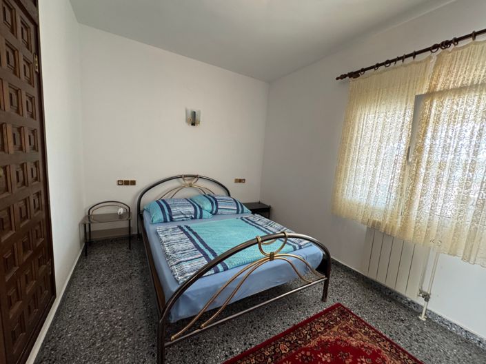 Image No.40-5 Bed Villa for sale