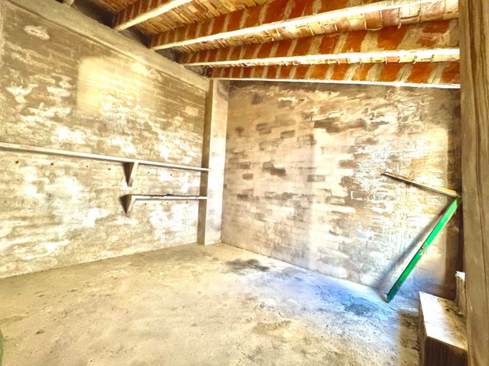 Image No.27-7 Bed Townhouse for sale