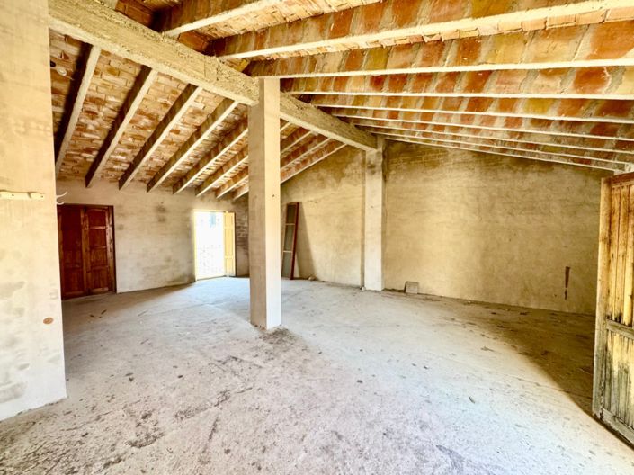 Image No.44-7 Bed Townhouse for sale