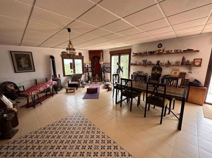 Image No.6-5 Bed Villa for sale