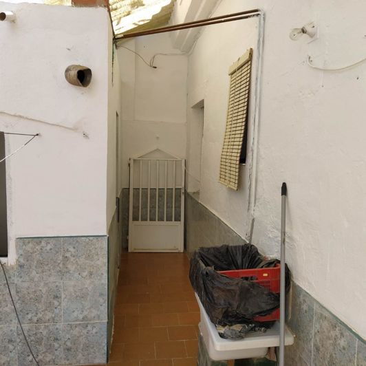 Image No.12-2 Bed Townhouse for sale