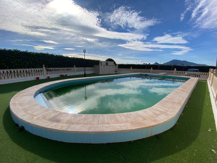 Image No.10-Maison de campagne de 4 chambres à vendre à Sax