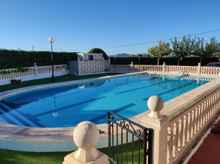 Image No.11-Maison de campagne de 4 chambres à vendre à Sax