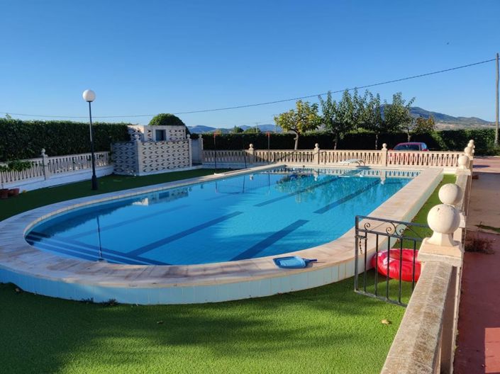 Image No.12-Maison de campagne de 4 chambres à vendre à Sax