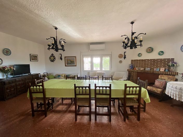 Image No.3-Maison de campagne de 4 chambres à vendre à Sax