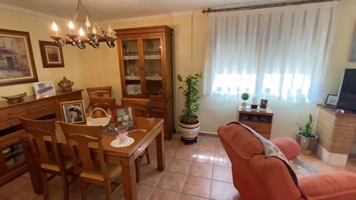 Image No.5-5 Bed Townhouse for sale