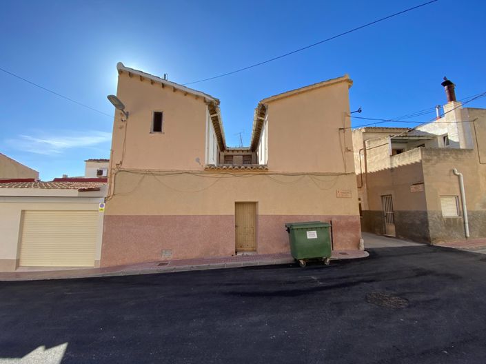 Image No.3-5 Bed Townhouse for sale