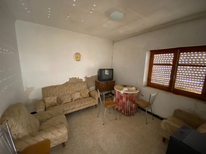 Image No.8-5 Bed Townhouse for sale