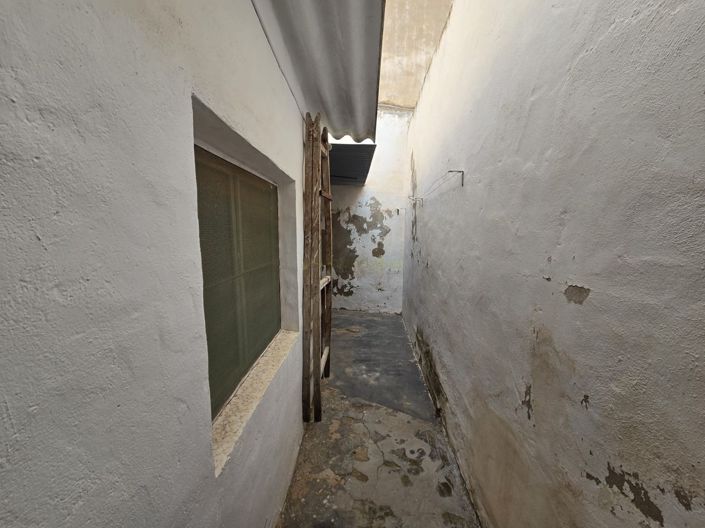 Image No.13-3 Bed Townhouse for sale