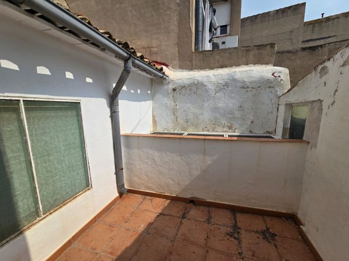 Image No.21-3 Bed Townhouse for sale