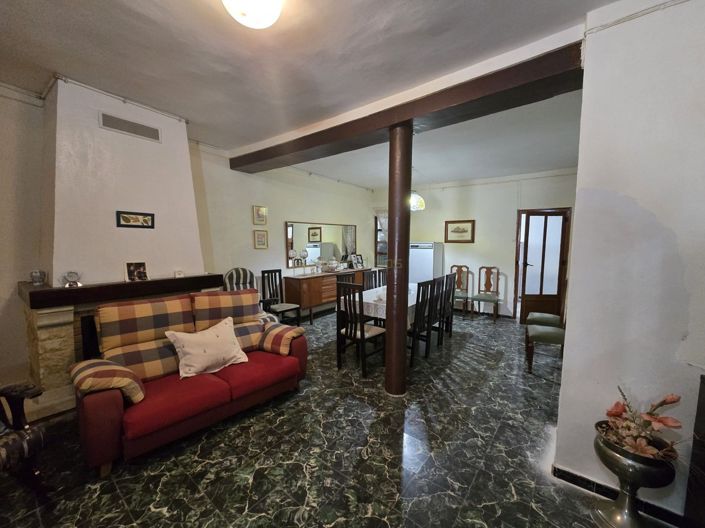 Image No.4-3 Bed Townhouse for sale