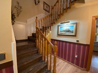 Image No.16-5 Bed Townhouse for sale