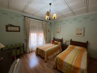 Image No.24-5 Bed Townhouse for sale