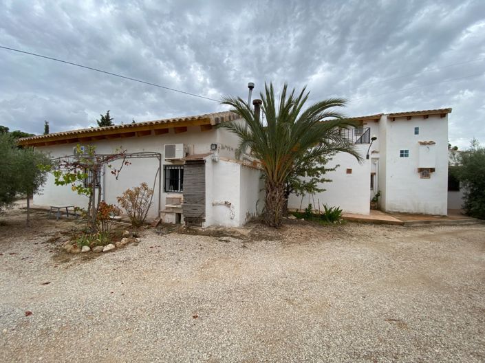 Image No.42-8 Bed Villa for sale