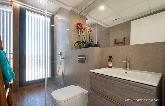 Image No.15-Villa de 4 chambres à vendre à Orihuela Costa