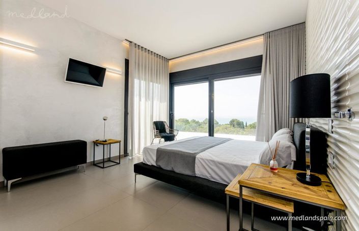 Image No.7-Villa de 4 chambres à vendre à Orihuela Costa