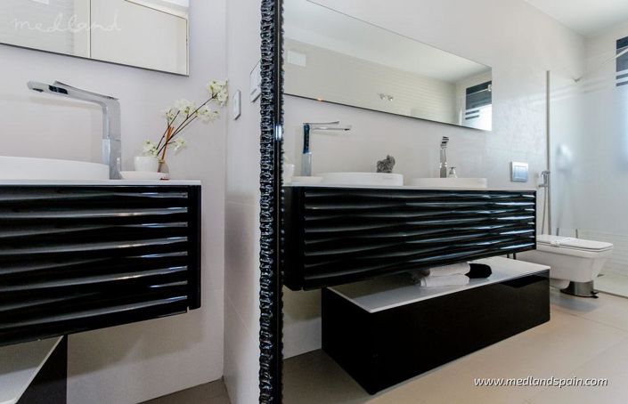 Image No.8-Villa de 4 chambres à vendre à Orihuela Costa