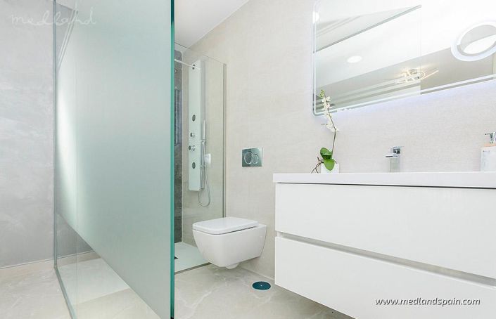 Image No.14-3 Bed Apartment for sale