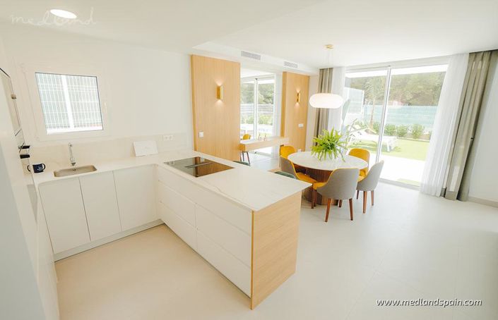 Image No.8-3 Bed Villa for sale