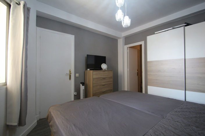 Image No.11-1 Bed Apartment for sale