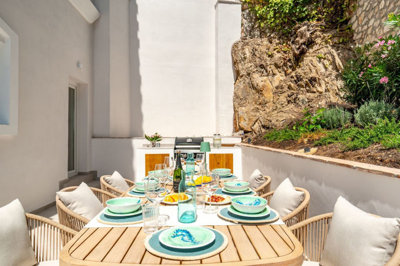 8-e64a9055bba3e77ac8aca3b893cdf826