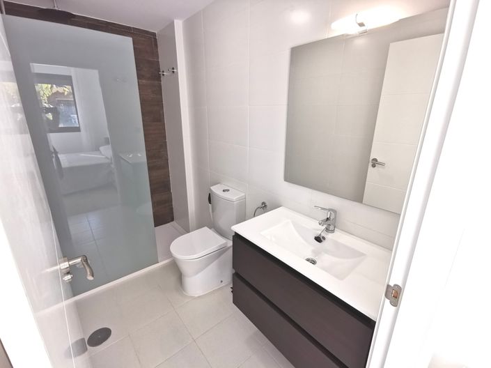 Image No.9-3 Bed Apartment for sale