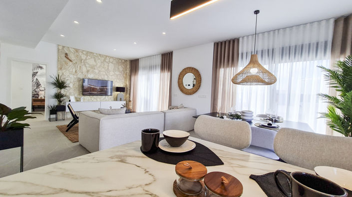 Image No.10-4 Bed Villa for sale