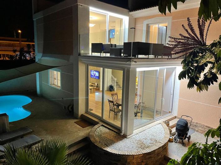 Image No.3-Villa de 4 chambres à vendre à Los Alcázares