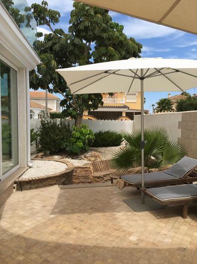 Image No.4-Villa de 4 chambres à vendre à Los Alcázares