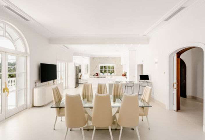 Image No.11-8 Bed Villa for sale