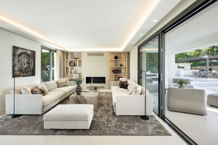 Image No.8-5 Bed Apartment for sale