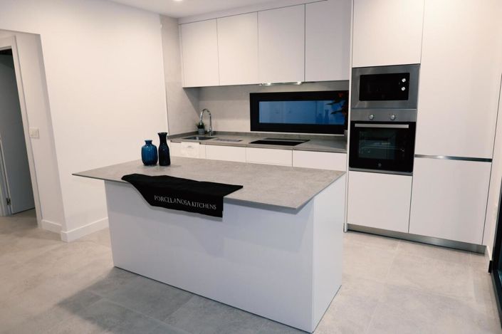 Image No.32-2 Bed Townhouse for sale