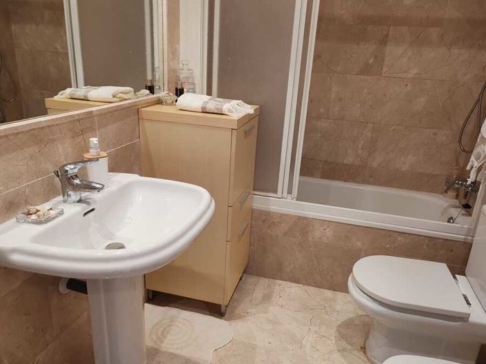 Image No.11-3 Bed Townhouse for sale