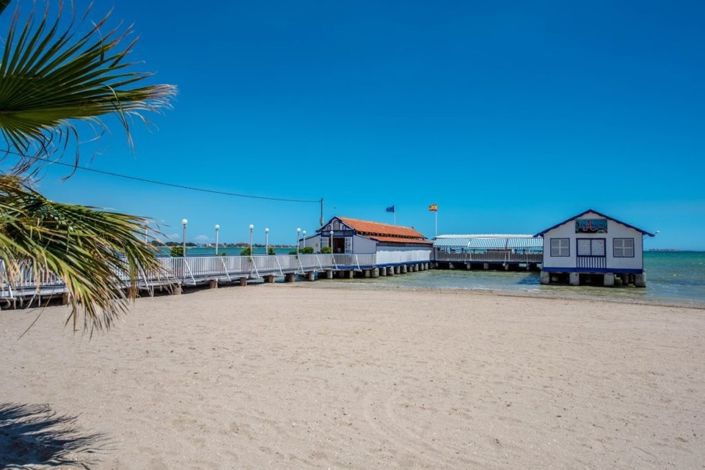 Image No.17-3 Bed Townhouse for sale