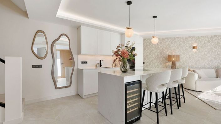 Image No.9-3 Bed Townhouse for sale