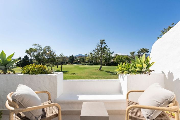 Image No.8-3 Bed Townhouse for sale