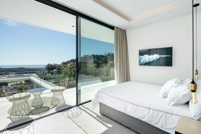 Image No.22-8 Bed Villa for sale